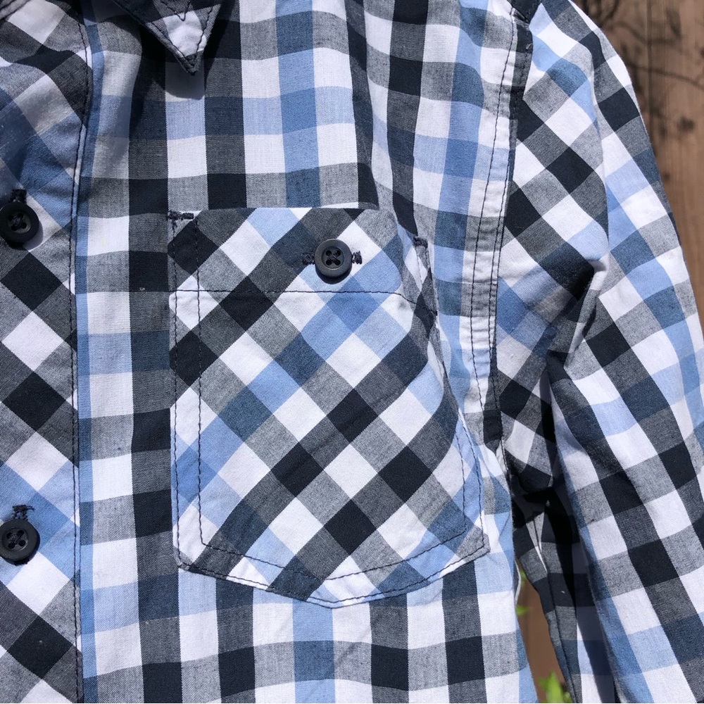 Boys Button Up Shirt - Picture 3 of 6